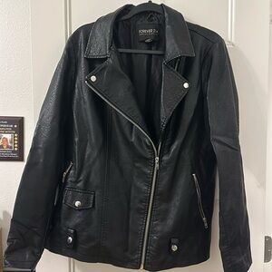 Jacket Faux Leather (Forever 21)